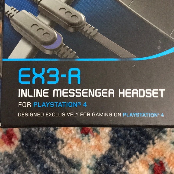 Gioteck Ex3-R In-line Messenger Headset - Picture 2 of 5